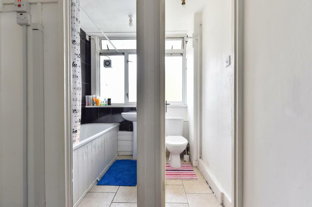 Tower Bridge Accommodations - 8 Лондон Екстериор снимка