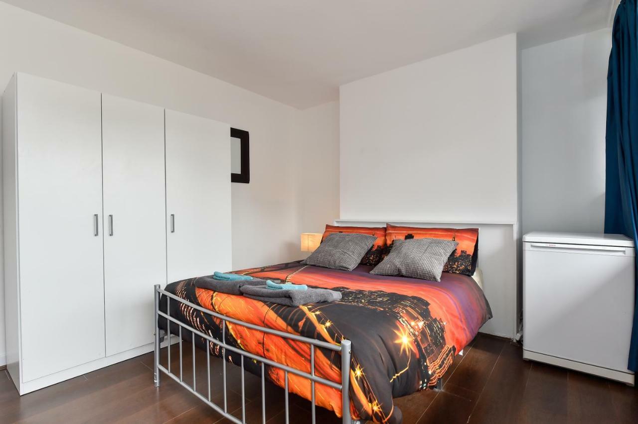 Tower Bridge Accommodations - 8 Лондон Екстериор снимка